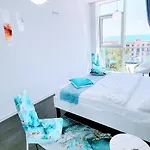 Arcadia Sea District Apartament