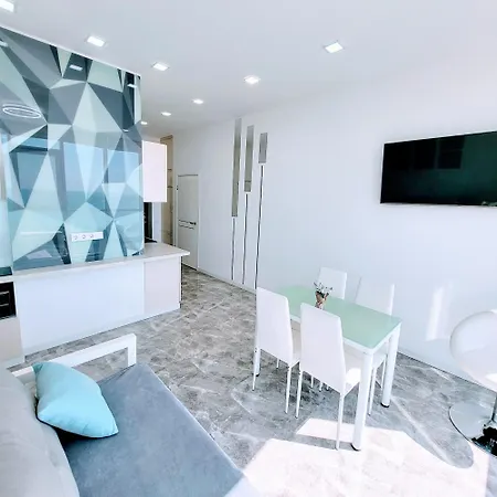Apartment Arcadia Sea District *