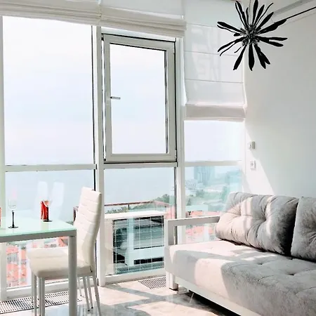 Apartment Arcadia Sea District