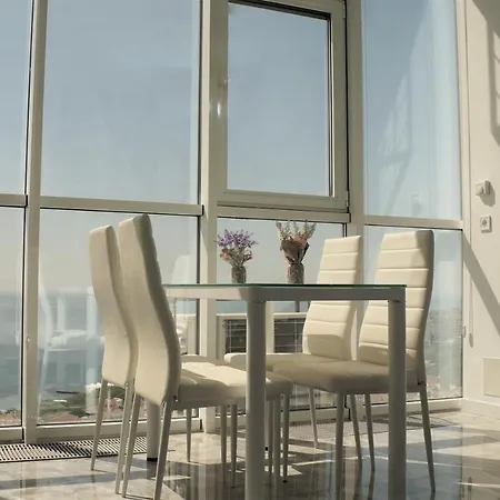 Apartment Arcadia Sea District *